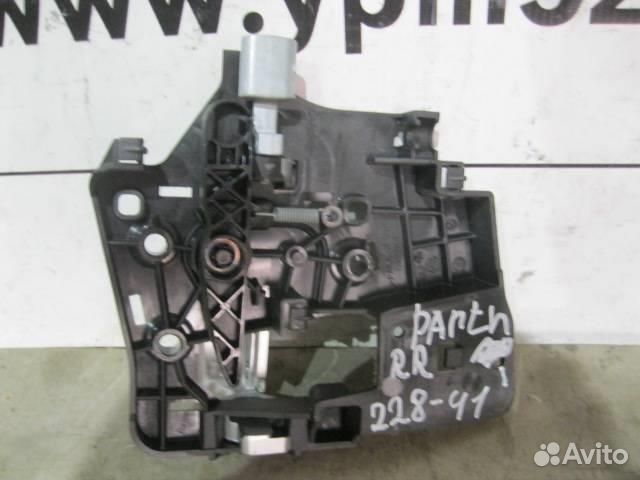 Ручка двери задней внутренняя правая от Peugeot P