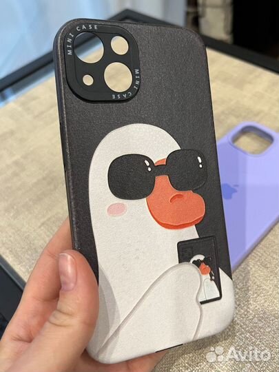 Чехлы на iPhone 13