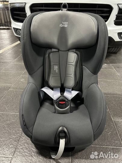 Детское автокресло britax romer trifix2 i-size