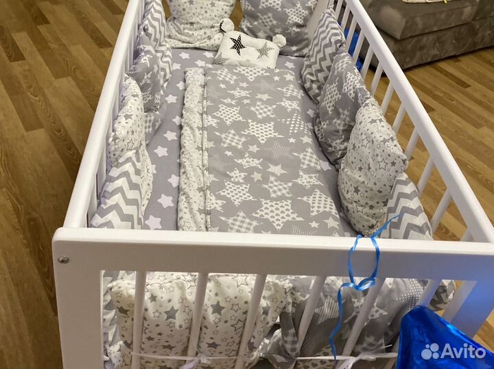 Детская кроватка