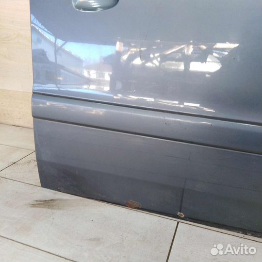 Дверь передняя правая Opel Zafira B