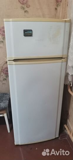 Холодильник бу. Не морозит
