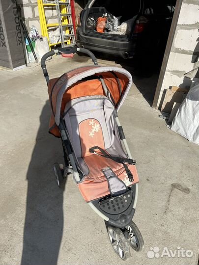 Отдам даром коляску