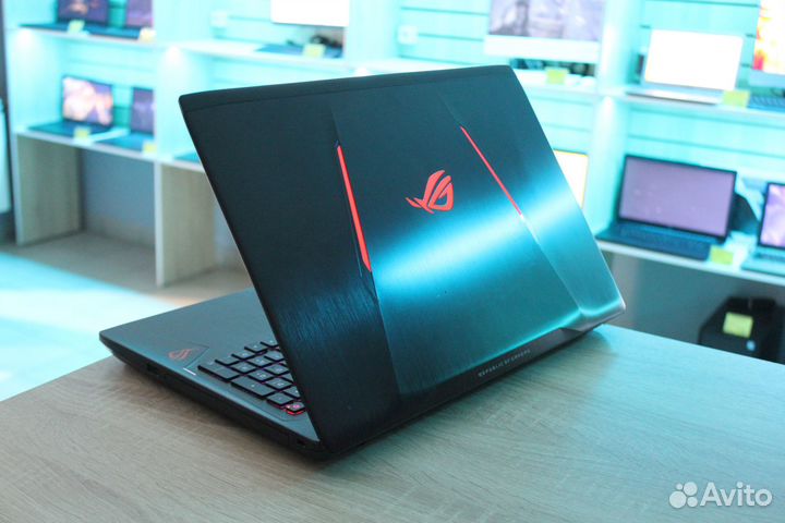 Игровой Asus Rog Strix/GTX 1050/i5-7нq/Новый SSD