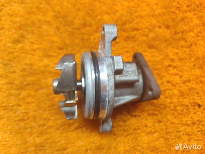 Помпа Volvo Xc60 DZ47 B4204T7 2013