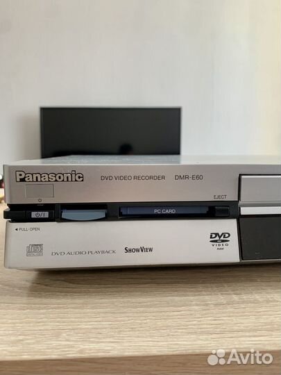 DVD рекордер пишущий видео плеер Panasonic DMR-E60