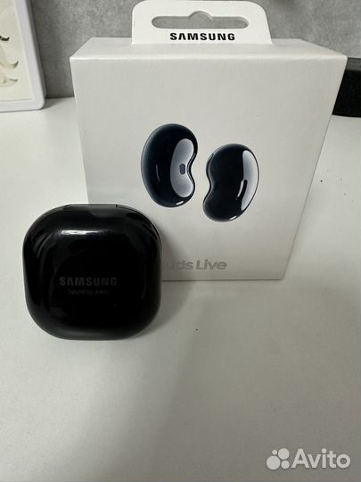 Беспроводные наушники samsung buds live