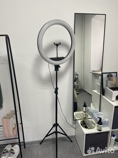 Кольцевая лампа со штативом 26 см
