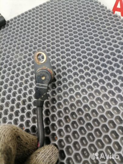 Датчик ABS задний правый Mitsubishi Lancer Cedia