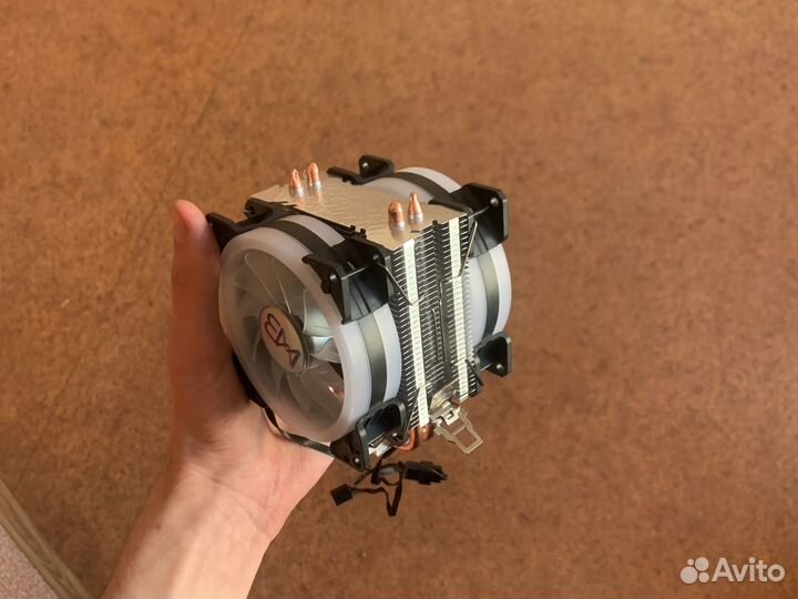 Кулер для процессора с двумя вентиляторами