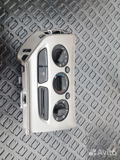 Переключатель печки Ford Focus 3