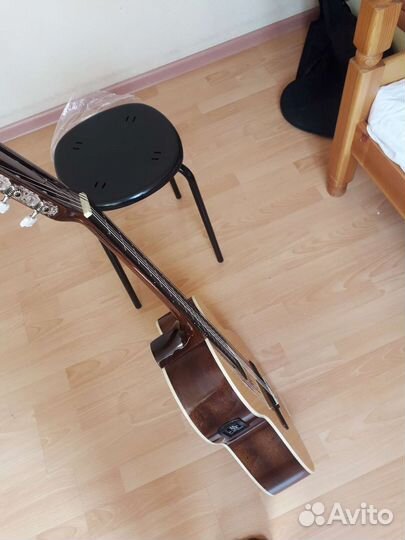 Классическая гитара с подключением