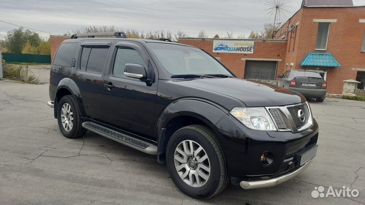 Nissan Pathfinder 2.5 AT, 2011, 220 000 км