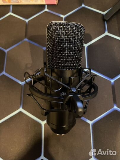 Студийный микрофон usb