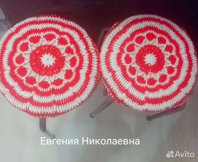 Чехлы для табуретов вязанные