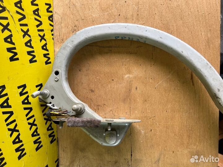 Петля крышки багажника задняя правая Bmw 5-Series