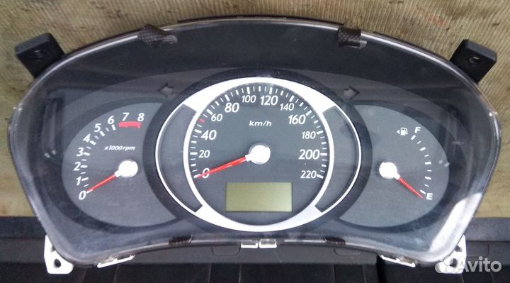 Приборная панель Hyundai Tucson (1) 2004-2009