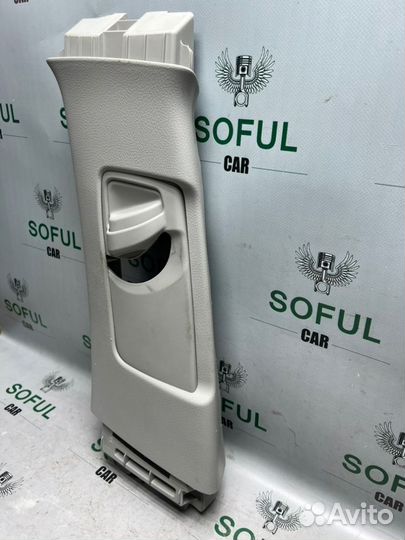 Обшивка центральной стойки салона левая Toyota