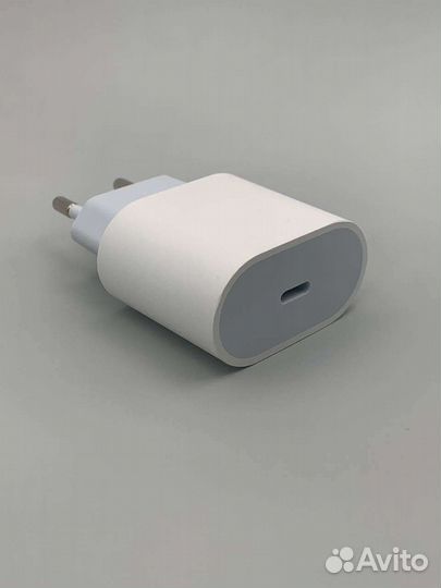 Зарядное устройство для iPhone 20 Вт