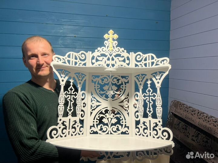 Полка для икон. Иконостас