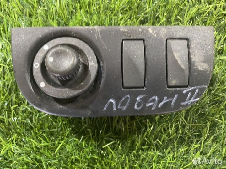 Блок управления зеркалами Renault Logan