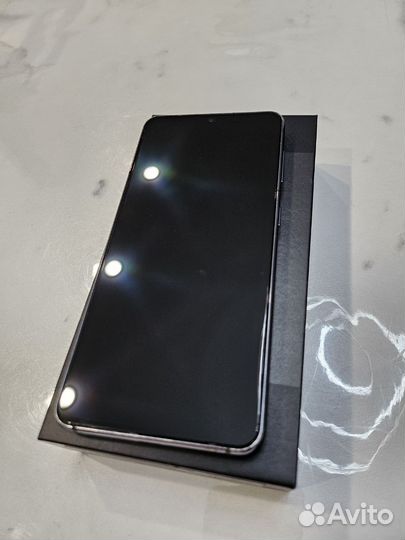 Samsung Galaxy S21 5G, 8/128 ГБ