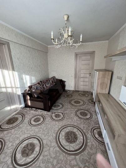 3-к. квартира, 50 м², 3/5 эт.