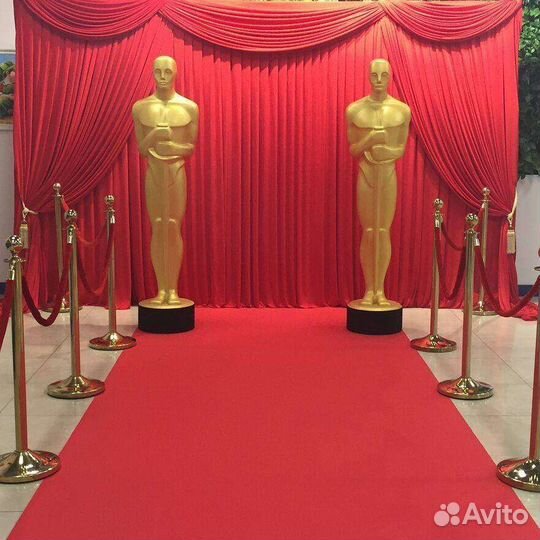 Золотые столбики ограждения в аренду