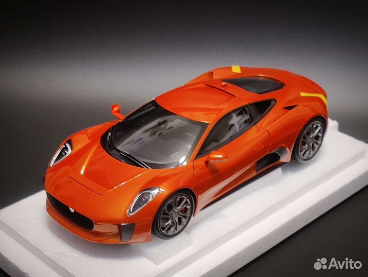 Jaguar C-X75 1:18 Almost Real