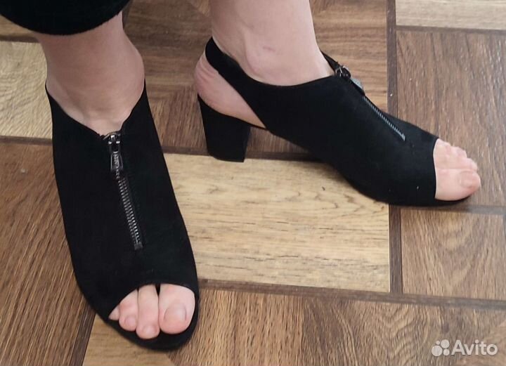 Босоножки 41 размер. Б.у.1 раз. 27 см