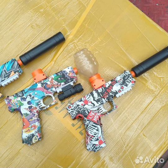 Орбизный пистолет Glock 18