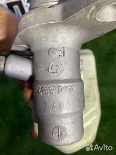 Главный тормозной цилиндр Opel Astra J A14XER 2011