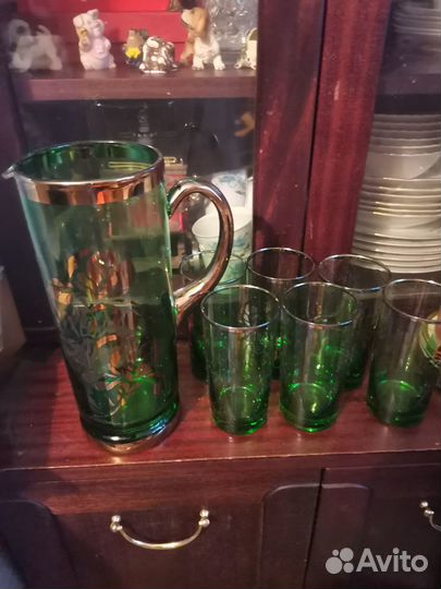 Кувшин и 6 стаканов
