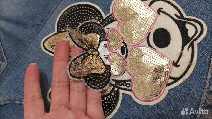 Аппликация с пайетками 