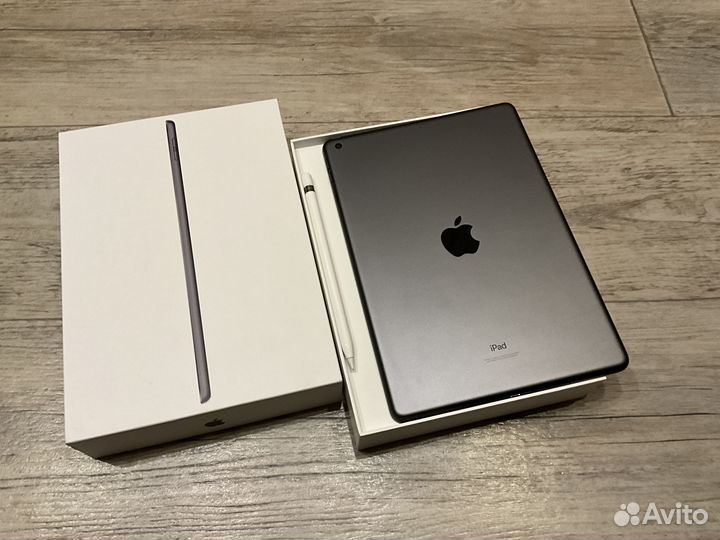 iPad 9th 64gb wi-fi + Pencil 1 (Дизайнер)