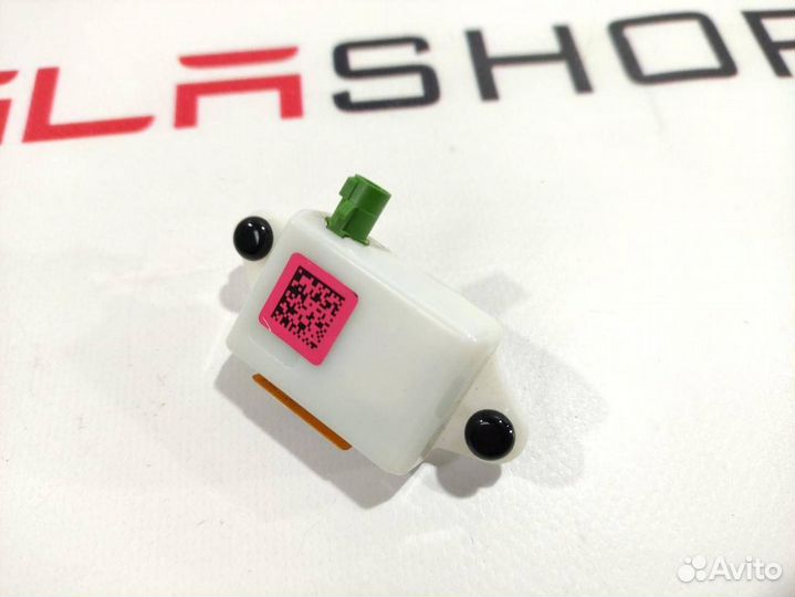 Антенна WI-FI Tesla Model 3 2018 1093306-00-E