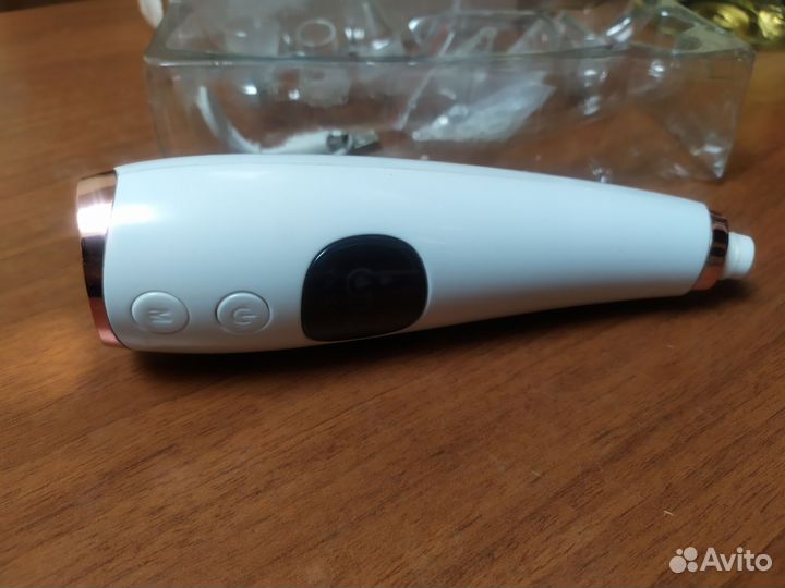 Вакуумный очиститель пор для лица