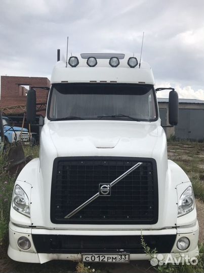 Volvo VNL 670, 2003