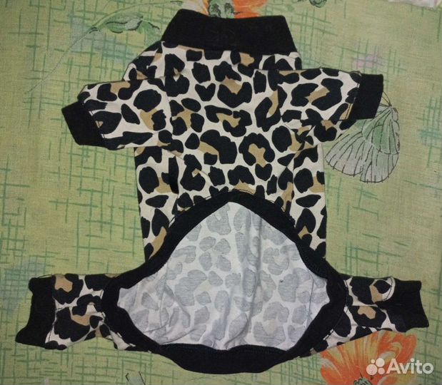 Комбинезон для маленькой собаки (кошки)