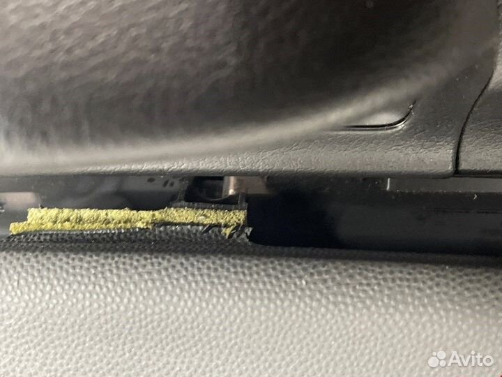 Торпедо (панель передняя) для Peugeot-Citroen 307