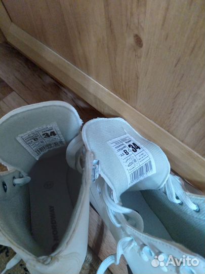 Продам коньки