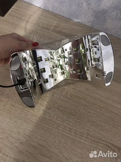 Лампа для ногтей