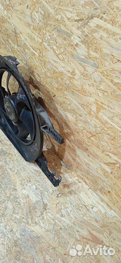 Диффузор вентилятора Renault Trafic 2-й рест. 2001