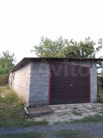 Гараж, > 30 м²