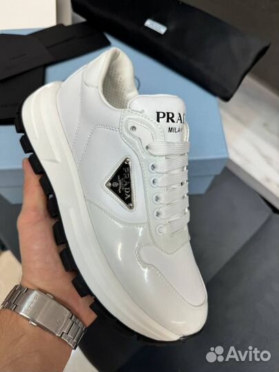 Кроссовки Prada