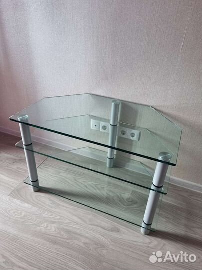 Стеклянная тумба под тв