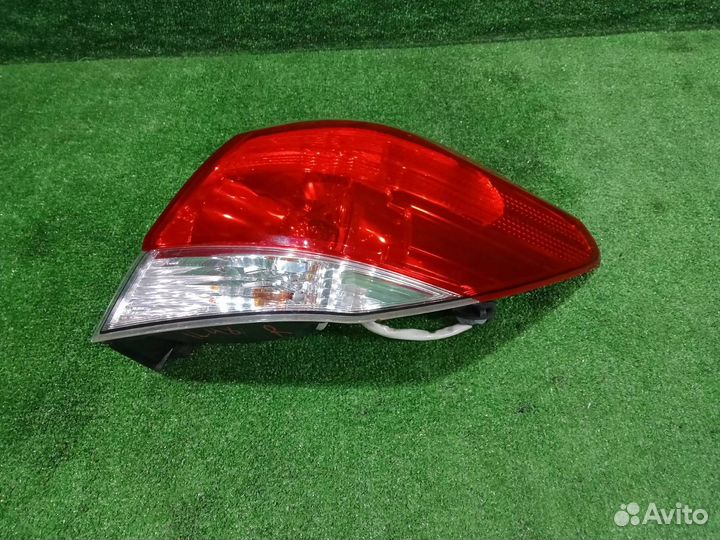 Фонарь задний правый Subaru Legacy Outback BRF