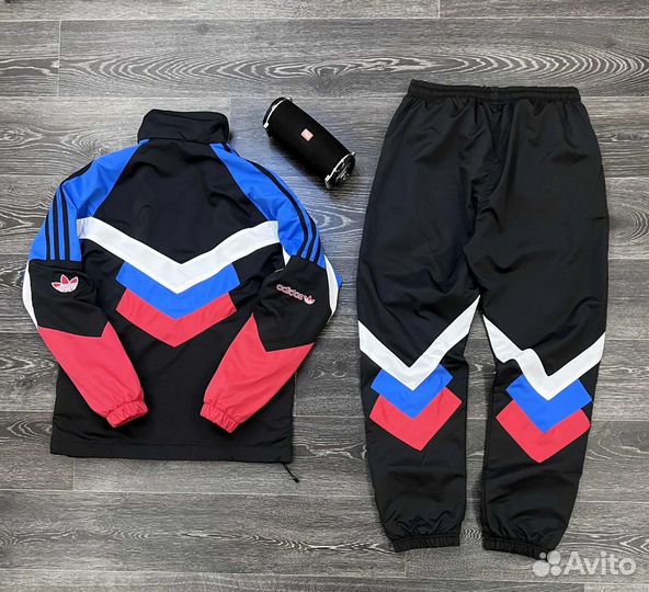 Спортивный костюм adidas