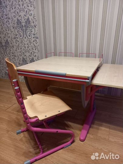 Стол для школьника, стул