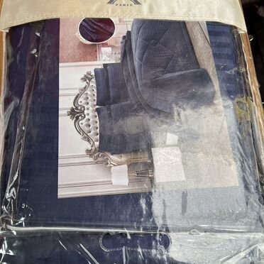 Постельное белье с одеялом черный цвет